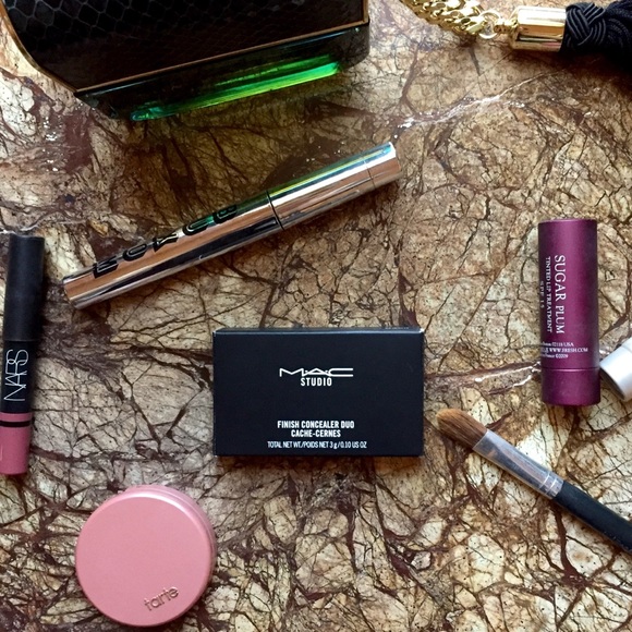 MAC Cosmetics Studio Finish Concealer Duo NW20NC25 - Picture 4 of 5